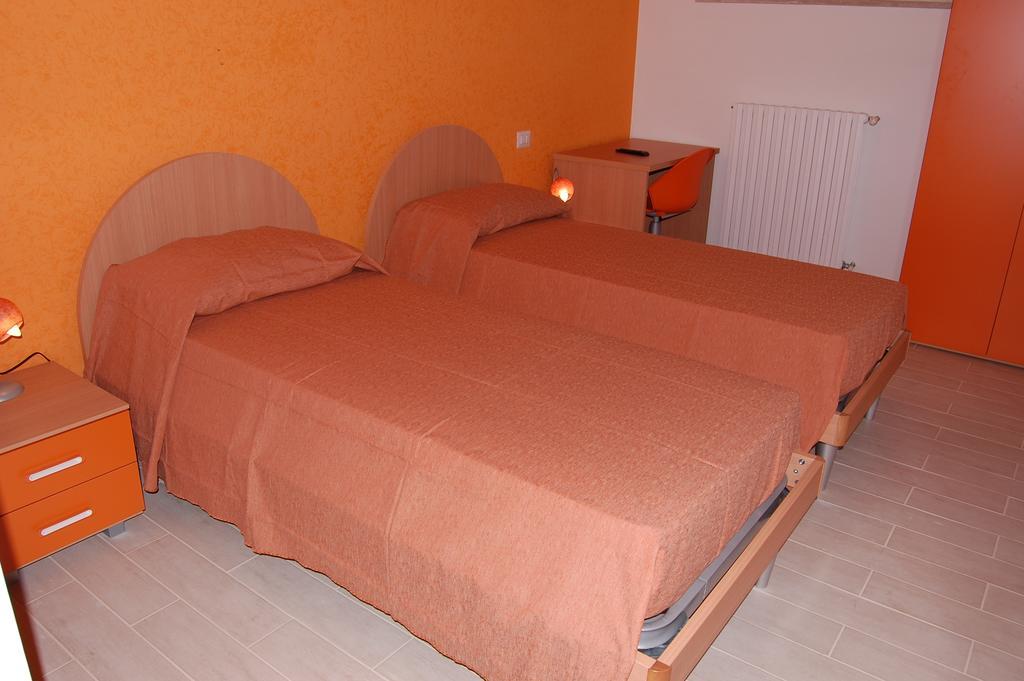 B&B Fenix ตรานิ ห้อง รูปภาพ