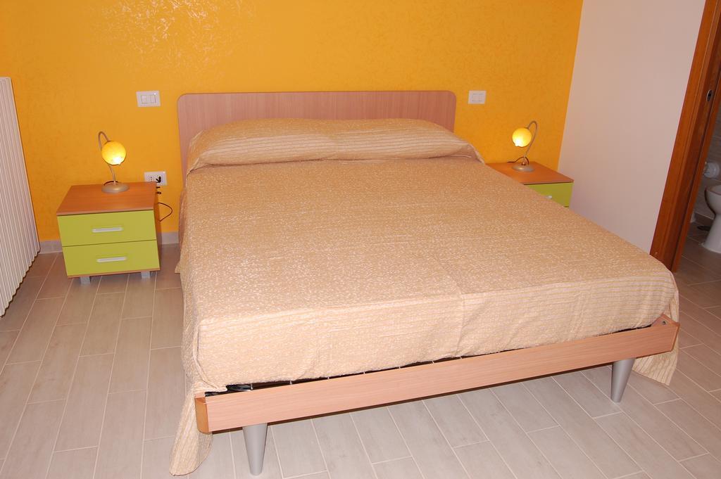B&B Fenix ตรานิ ห้อง รูปภาพ