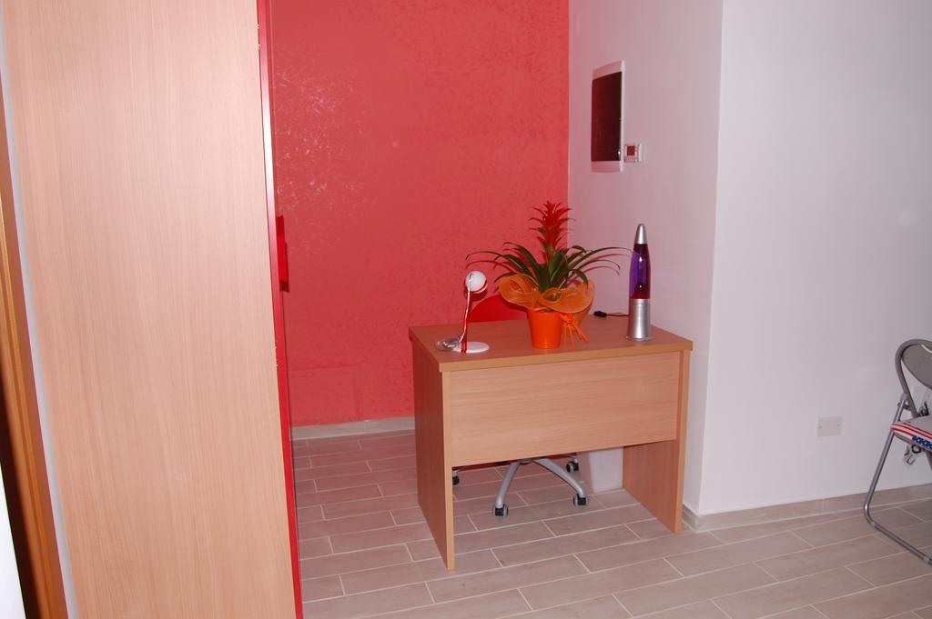 B&B Fenix ตรานิ ภายนอก รูปภาพ