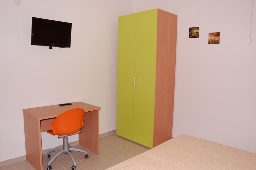 B&B Fenix ตรานิ ห้อง รูปภาพ